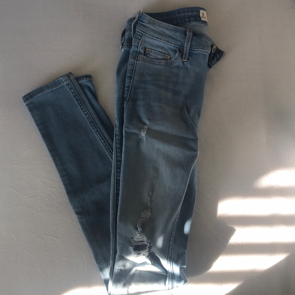 Lowrise Super Skinny Hollister Jeans